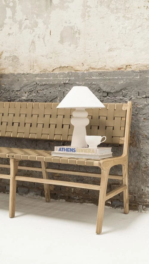 RNT By Really Nice Things Bancs Banc En Bois De Teck Et Cuir Tressé Avec Finition Cirée. 4 RNT By Really Nice Things Bancs Banc En Bois De Teck Et Cuir Tressé Avec Finition Cirée. – Image 2