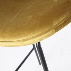 Maisons Du Monde Chaises Et Tabourets De Bar Chaise De Bar En Velours Ocre Et Métal Noir H73 -Bancs Soldes chaise de bar en velours ocre et metal noir h73 1000 9 33 197940 4
