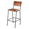 Maisons Du Monde Chaises Et Tabourets De Bar Chaise De Bar Matelassée En Cuir De Buffle Marron Et Métal Noir H69 -Bancs Soldes chaise de bar matelassee en cuir de buffle marron et metal noir h69 1000 8 26 199163 1