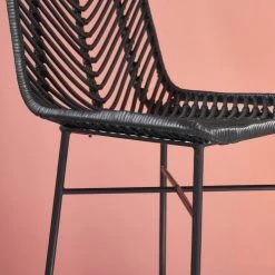 Bois Dessus Bois Dessous Chaises Et Tabourets De Bar Tabouret De Bar En Rotin Et Métal Noir -Bancs Soldes tabouret de bar en rotin et metal noir 3