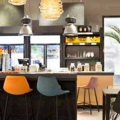 Dutchbone Chaises Et Tabourets De Bar Tabouret De Bar En Velours Bleu -Bancs Soldes tabouret de bar en velours bleu 2