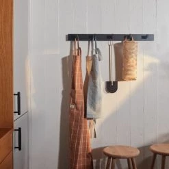 OYOY Living Design Chaises Et Tabourets De Bar Tabouret En Chêne H65cm -Bancs Soldes tabouret en chene h65cm 1